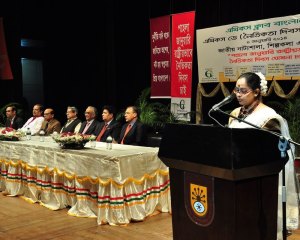 CEO-of-Ethics-Club-Bangladesh-addressing-audience2