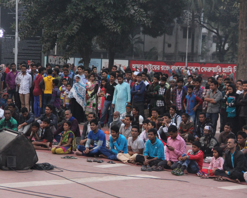 অনুষ্ঠানে আগত দর্শকবৃন্দ