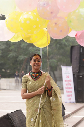 বেলুন উড়িয়ে এথিক্‌স ডে উদ্‌যাপন